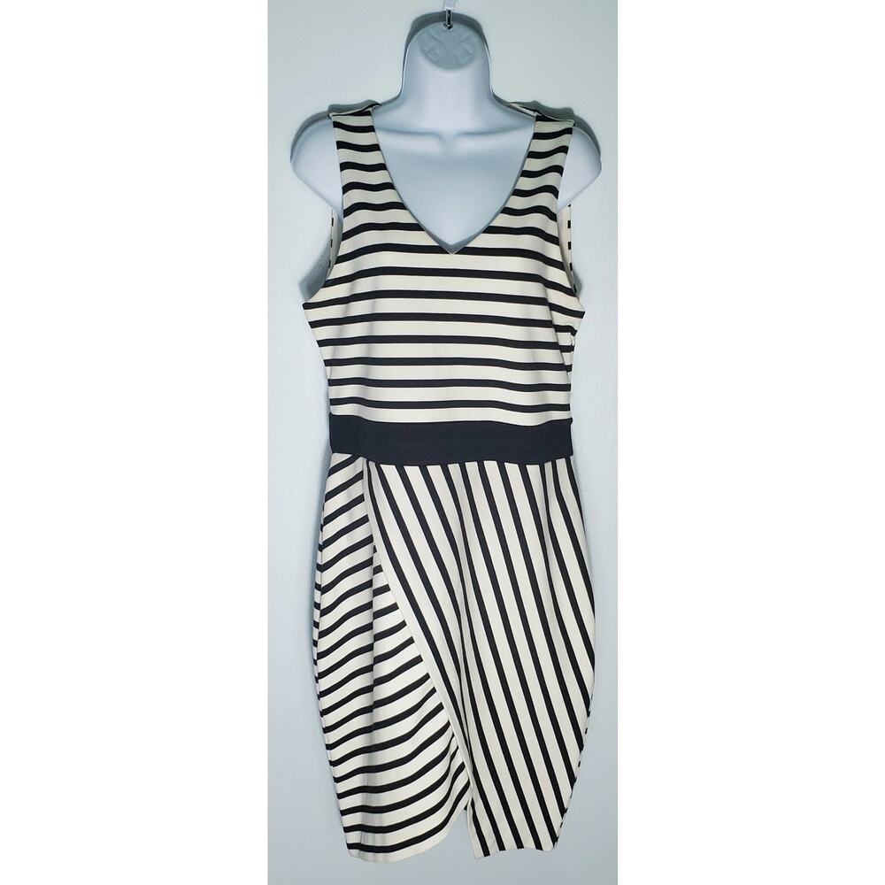 😺 Express Womens Black and White Striped Knee Length Dress Size 12 Professional